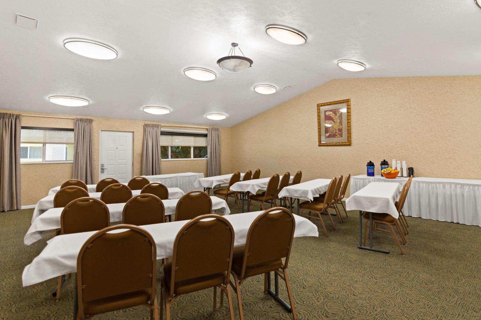 เบสต์ เวสเทิร์น พอร์ต เซนต์ ลูซี Hotel Port St. Lucie ภายนอก รูปภาพ