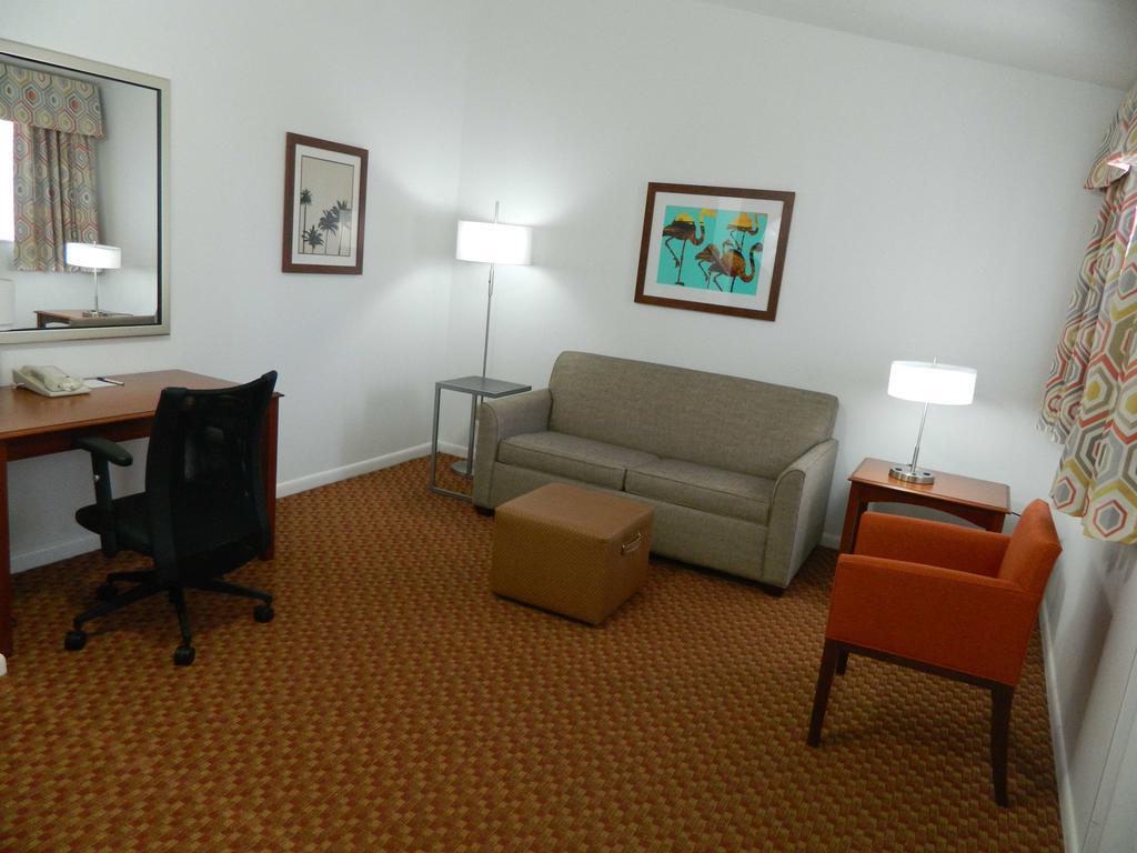 เบสต์ เวสเทิร์น พอร์ต เซนต์ ลูซี Hotel Port St. Lucie ภายนอก รูปภาพ