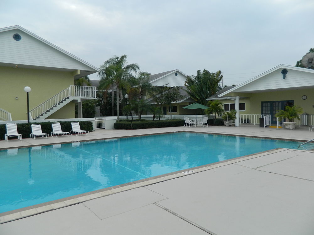 เบสต์ เวสเทิร์น พอร์ต เซนต์ ลูซี Hotel Port St. Lucie ภายนอก รูปภาพ